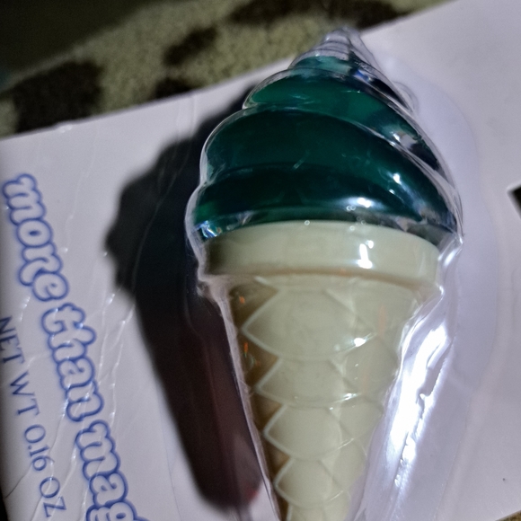 Blue Raspberry lip balm - Picture 6 of 9